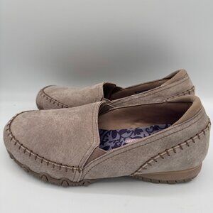 Skechers Women's Memory Foam Suede Slip On Loafers Mushroom/Beige Size 6.5